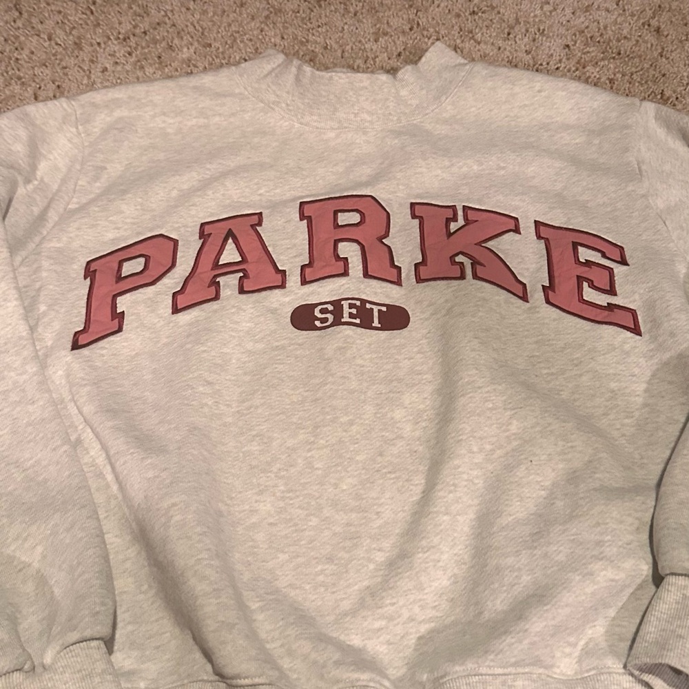 PARKE Women's Gray Sweatshirt 💞💞